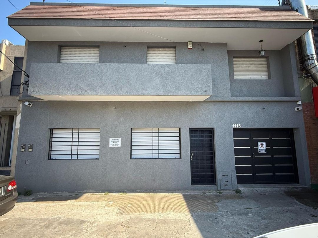 CASA 3 AMBIENTES VENTA LLAVALLOL JARDÍN COCHERA