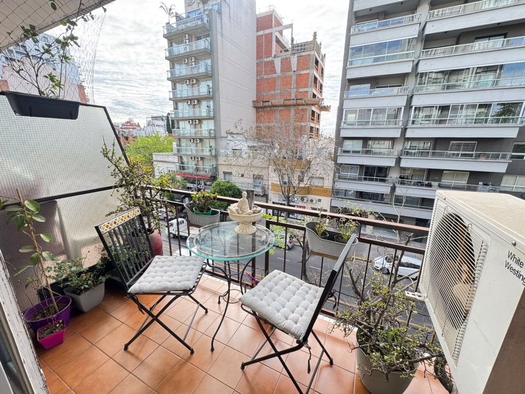 DEPARTAMENTO 3 AMBIENTES FRENTE BALCON LAVADERO