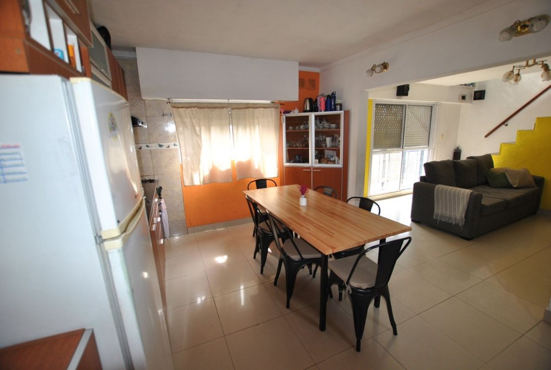 VENTA CASA 3 AMBIENTES PATIO+TERRAZA - VILLA BOSCH