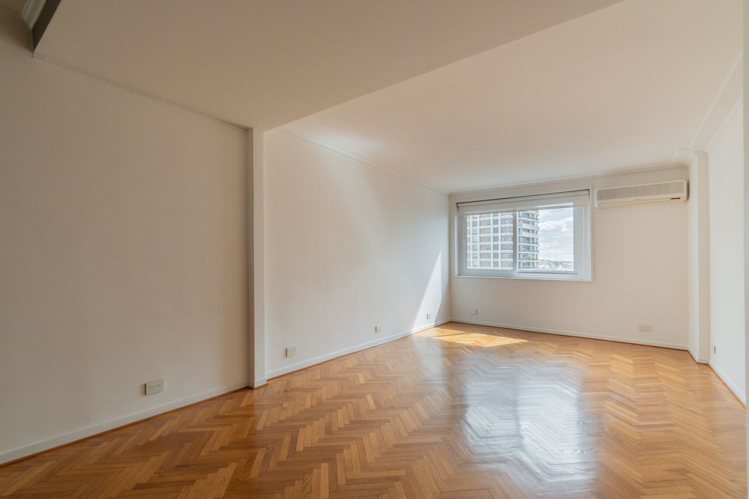VENTA 3 AMB RECOLETA COCHERA DEPENDENCIA