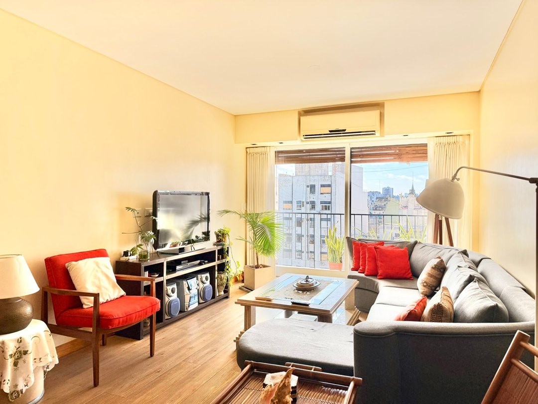 VENTA PISO ALTO 5 AMB C/BALCON Y COCHERA CABALLITO