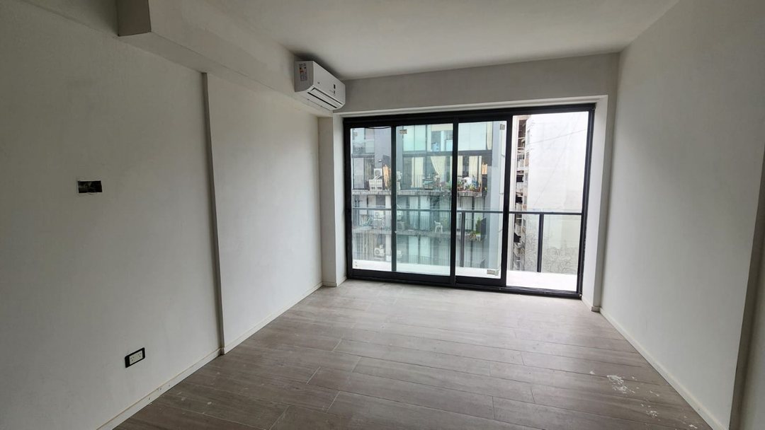 VENTA DE MONOAMBIENTE PALERMO CON BALCON