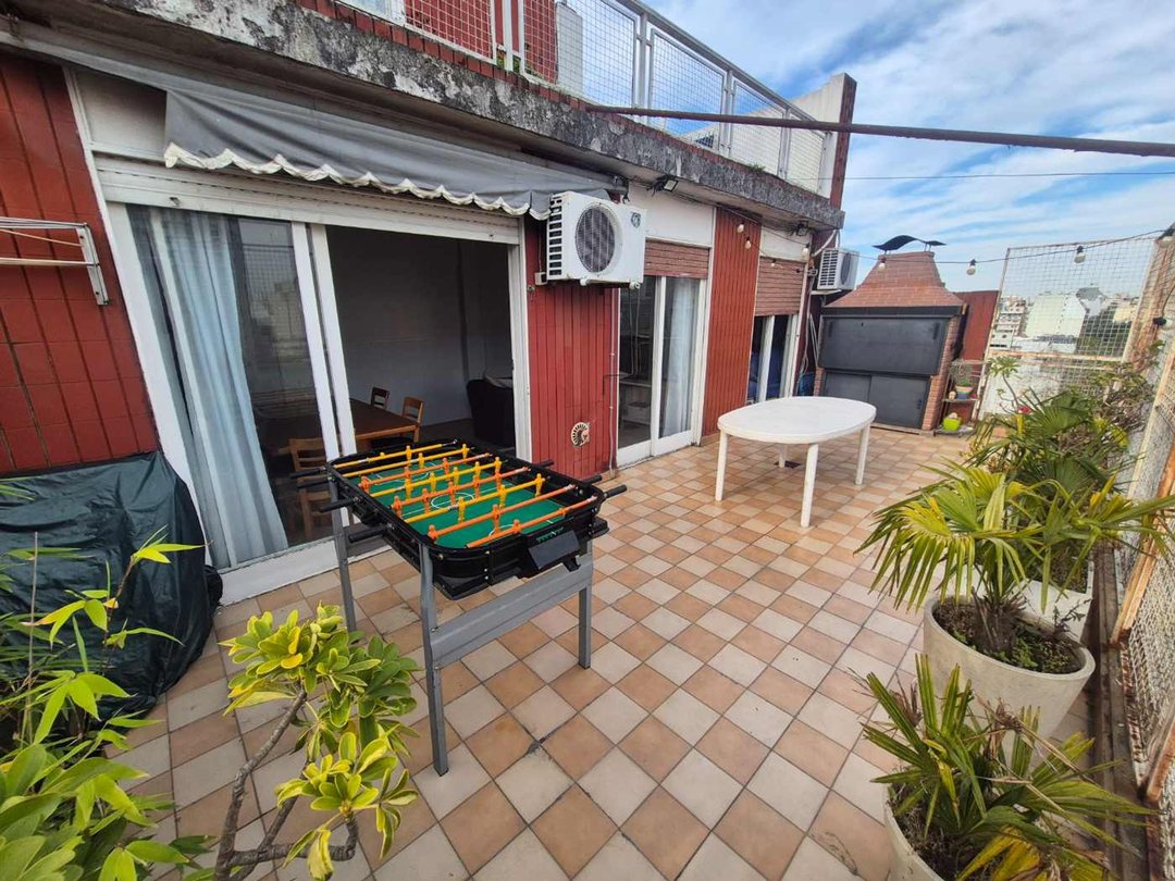 Departamento 4 Ambientes balcón Terraza y Parrilla