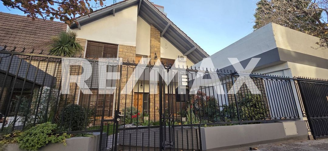ALQUILER CASA PARA USO COMERCIAL