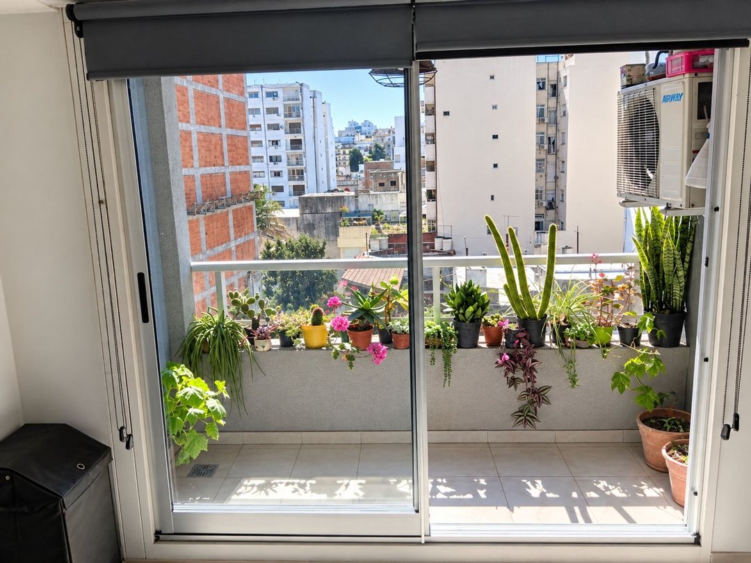 Monoambiente en Almagro con balcon al frente