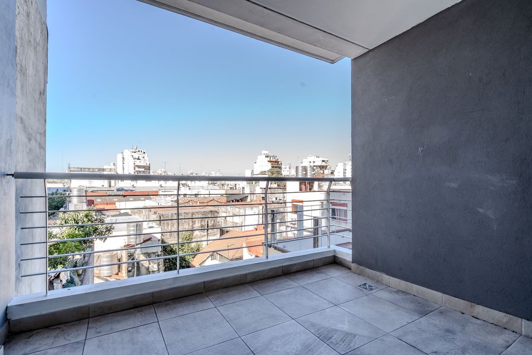 EXCELENTE SEMIPISO 3 AMB BCON TERRAZA V GRAL MITRE