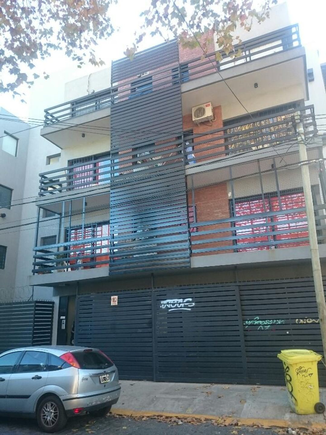 VENTA Cochera Cubierta AMPLIA San Fernando Centro