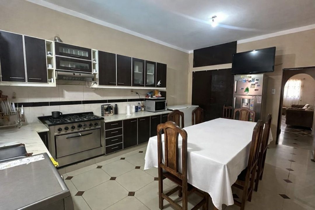 OPORTUNIDAD VENTA CASA + TALLER 232 M2 CIUDADELA
