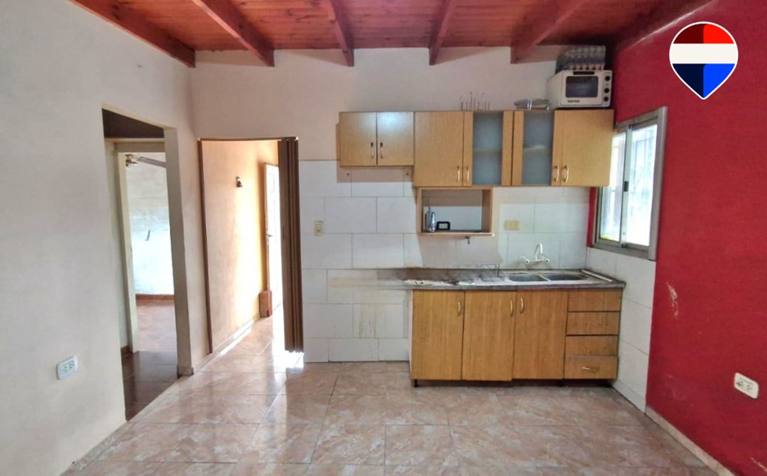 VENTA CASA MULTIFAMILIAR CON COCHERA EN 2 PLANTAS