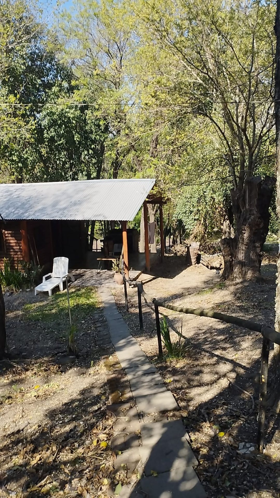 CABAÑA EN VENTA EN MOLINARI, COSQUIN