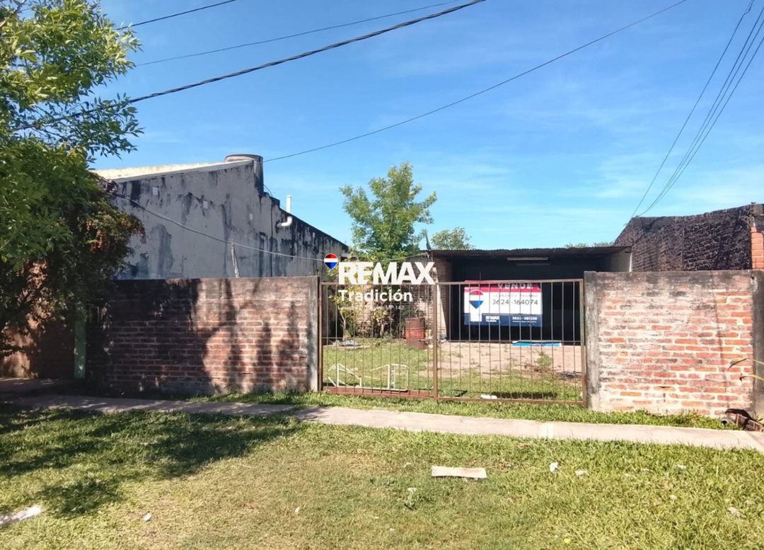 VENTA DE  CASA A RECICLAR EN FONTANA