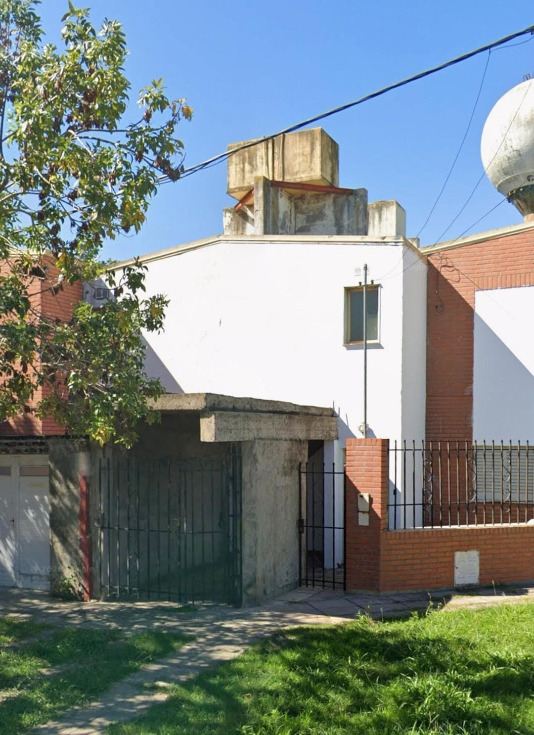 Se Alquila casa a pasos del hospital Sayago