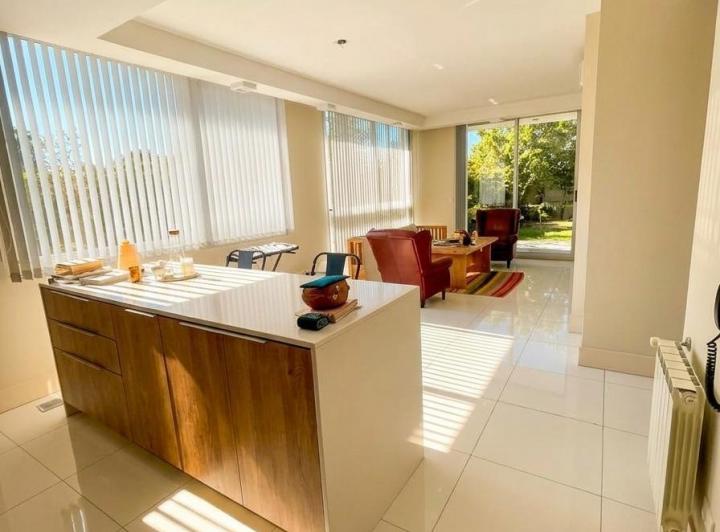 Departamento · 99m² · 5 Ambientes · 1 Cochera