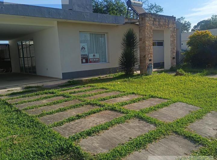 Casa · 145m² · 4 Ambientes · 1 Cochera