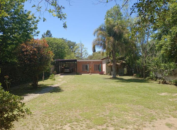 Casa · 650m² · 3 Ambientes · 1 Cochera