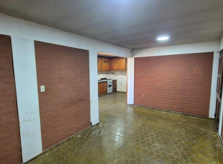 Casa · 80m² · 4 Ambientes · 1 Cochera