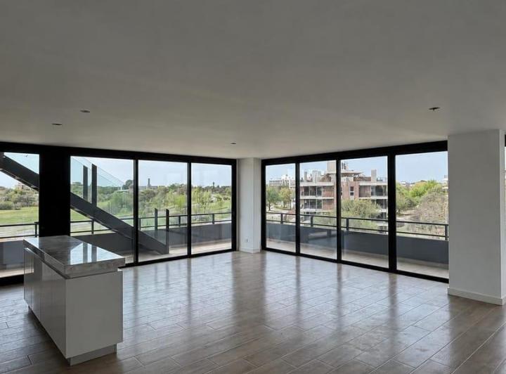 Departamento · 195m² · 4 Ambientes