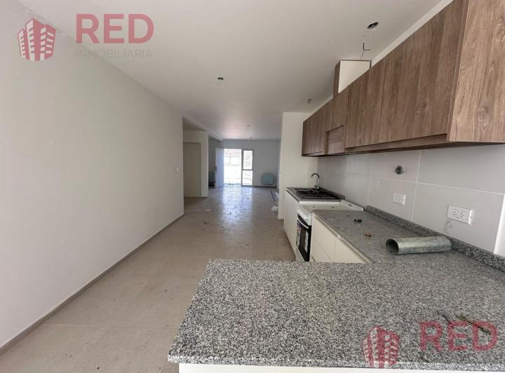 Casa · 180m² · 2 Ambientes