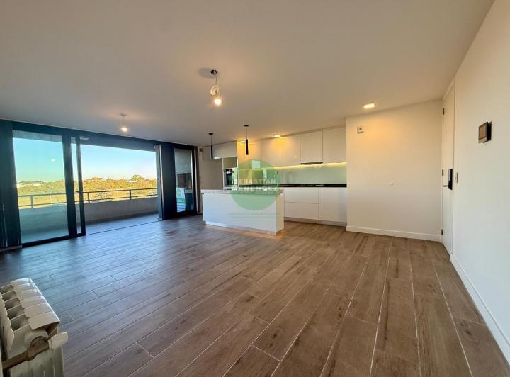 Departamento · 82m² · 4 Ambientes · 1 Cochera