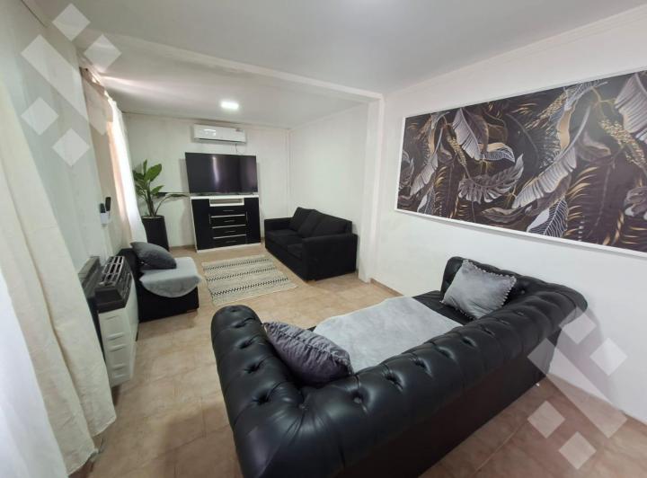 Casa · 72m² · 4 Ambientes · 1 Cochera