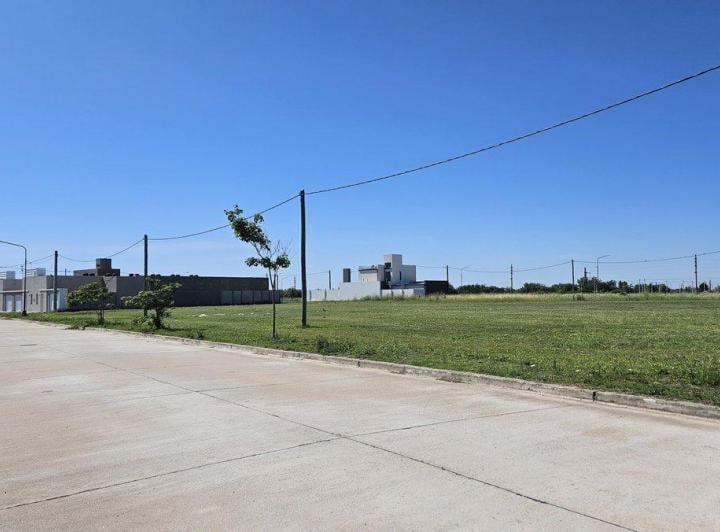 Terreno · 300m²
