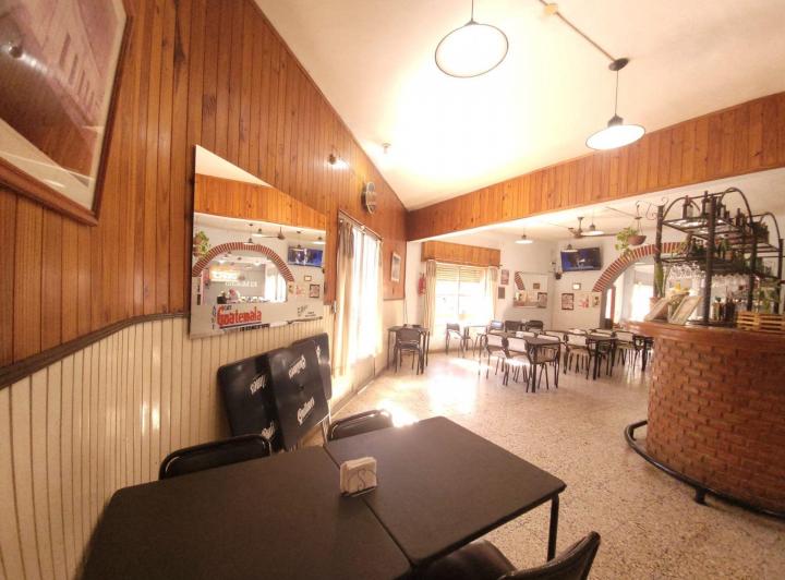Local comercial · 390m²