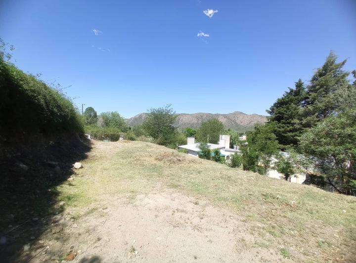 Terreno · 702m²
