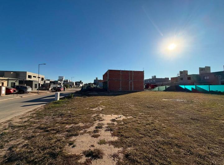 Terreno · 360m²