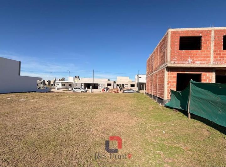 Terreno · 360m²