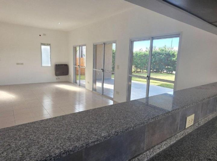 Casa · 111m² · 4 Ambientes · 2 Cocheras