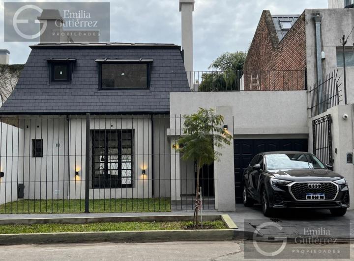 Casa · 226m² · 4 Ambientes · 1 Cochera