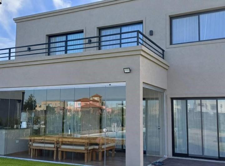 Casa · 187m² · 4 Ambientes