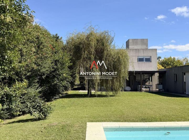 Casa · 143m² · 5 Ambientes
