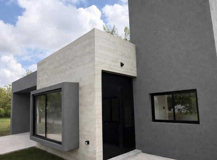 Casa · 189m² · 5 Ambientes · 2 Cocheras