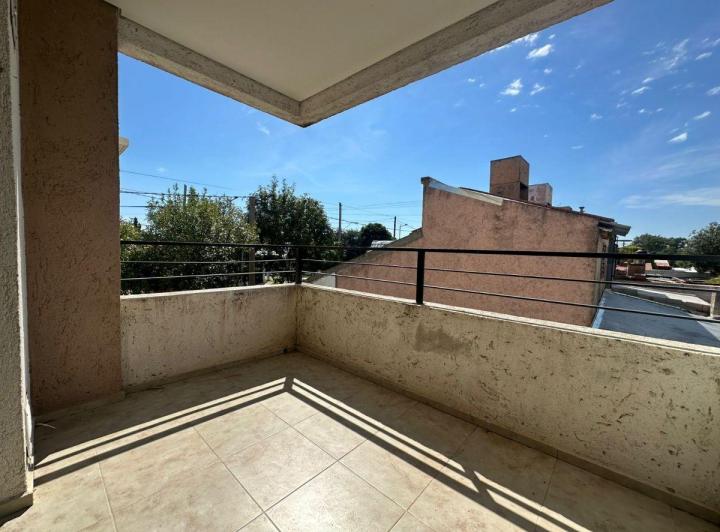 Departamento · 70m² · 4 Ambientes · 1 Cochera