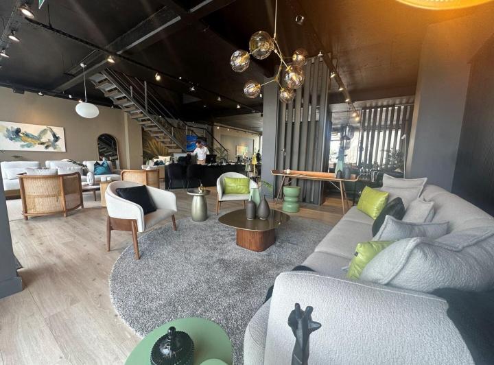 Local comercial · 436m² · 2 Cocheras