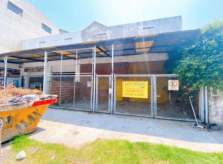 Bodega-Galpón · 383m² · 2 Ambientes