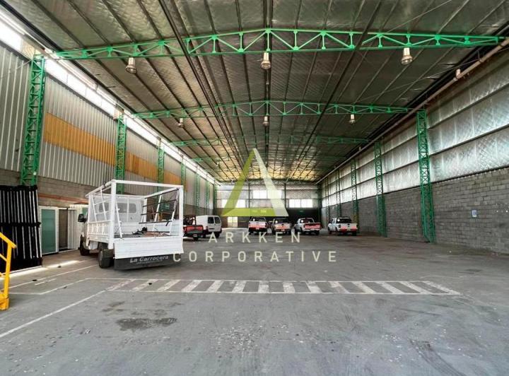 Bodega-Galpón · 1060m²