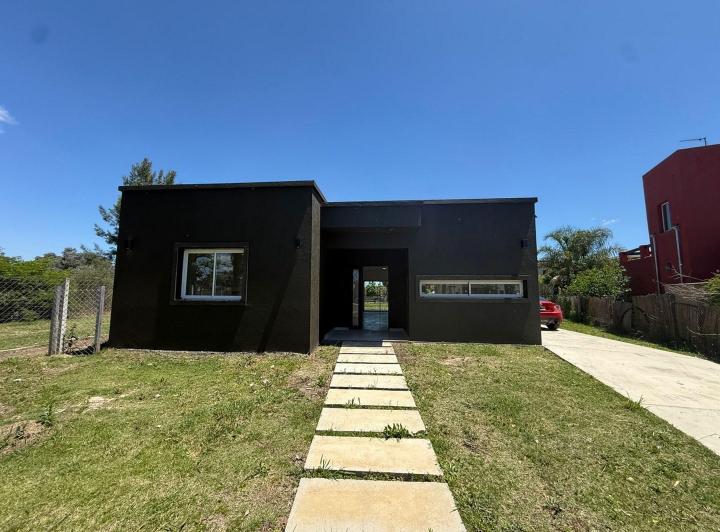 Casa · 140m² · 4 Ambientes