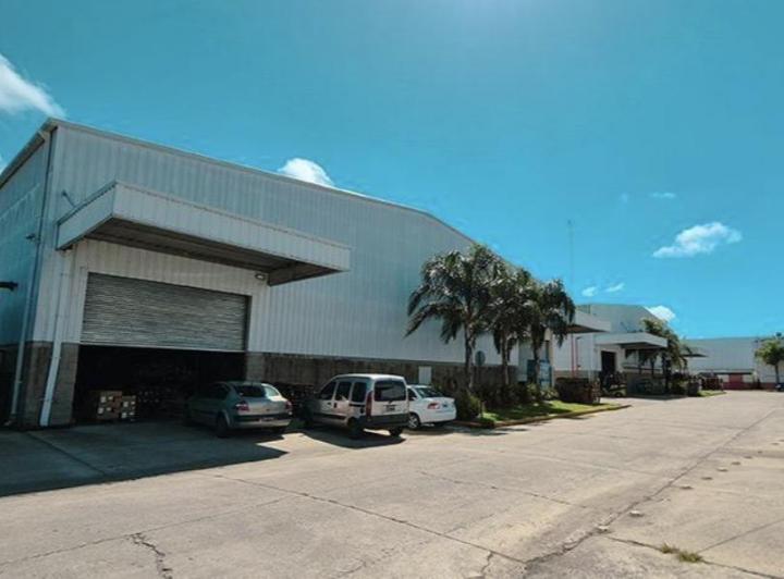 Depósito · 2743m²