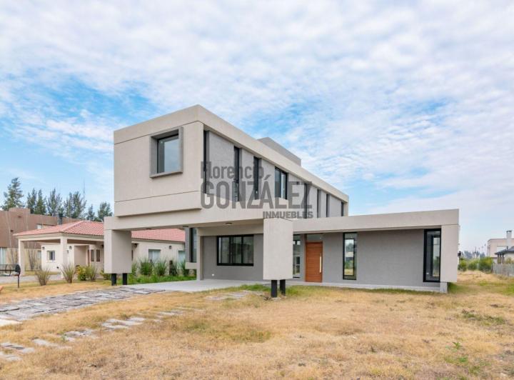 Casa · 171m² · 4 Ambientes
