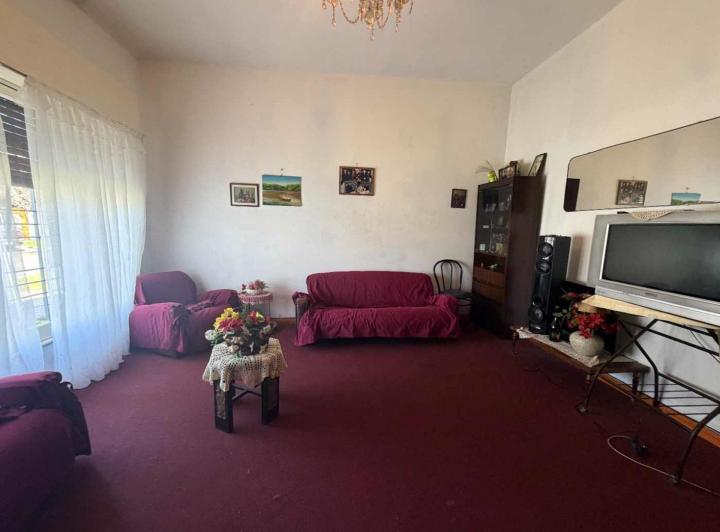 Casa · 105m² · 3 Ambientes · 3 Cocheras