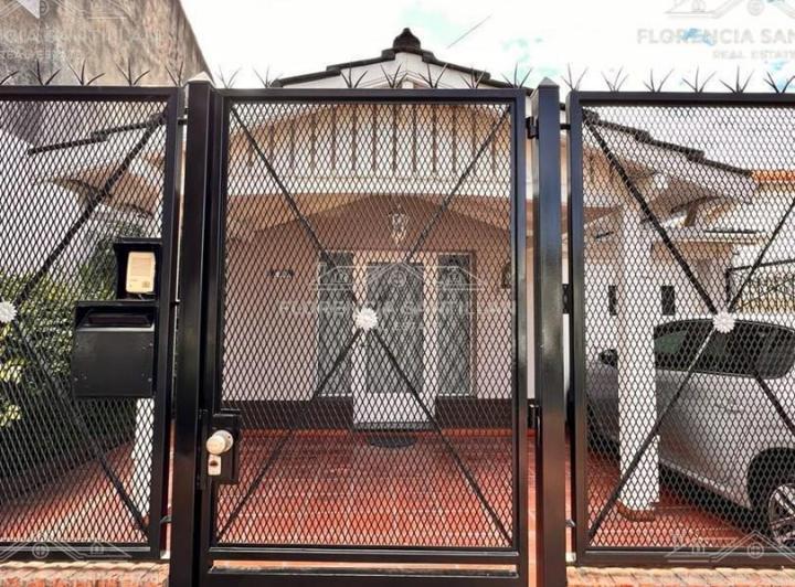 Casa · 134m² · 3 Ambientes · 1 Cochera