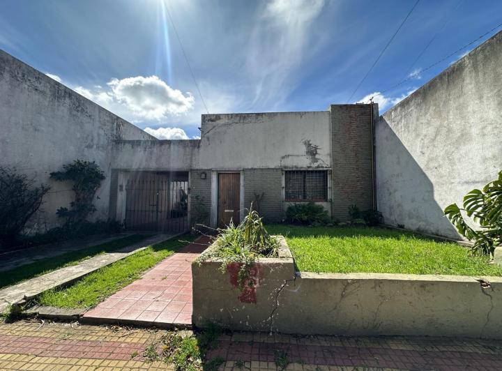 Casa · 116m² · 5 Ambientes · 2 Cocheras