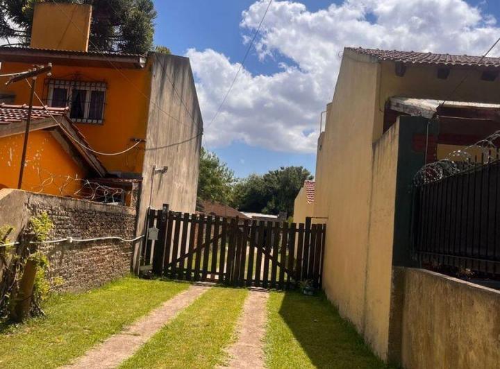Casa · 844m² · 5 Ambientes · 1 Cochera