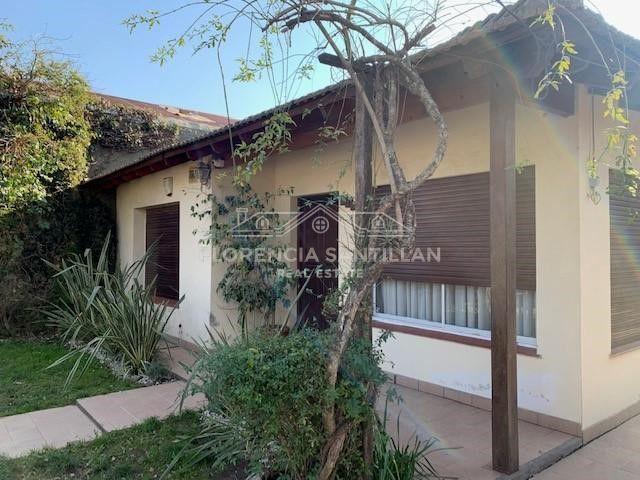 Casa · 205m² · 3 Ambientes · 2 Cocheras