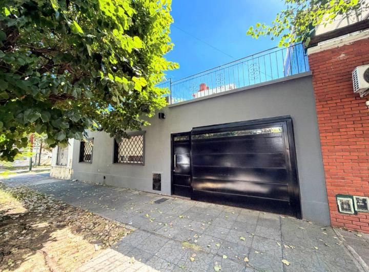 Casa · 105m² · 3 Ambientes · 1 Cochera