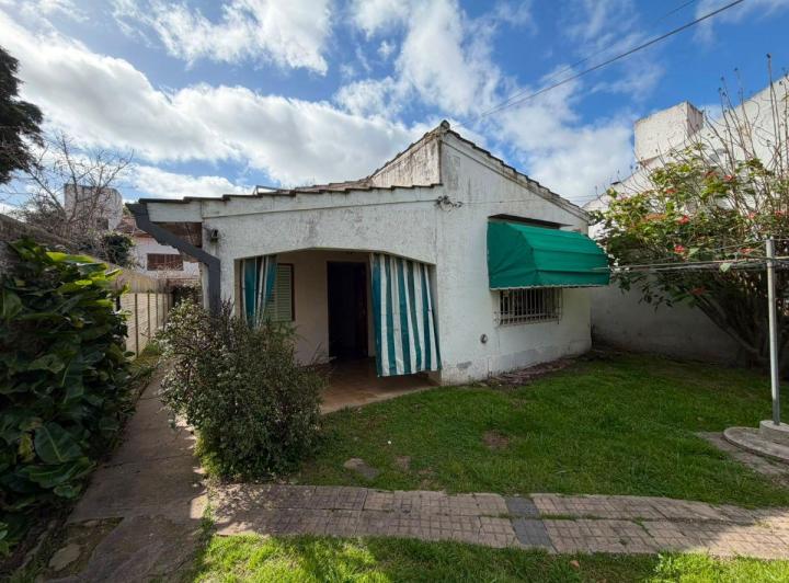Casa · 90m² · 3 Ambientes · 1 Cochera