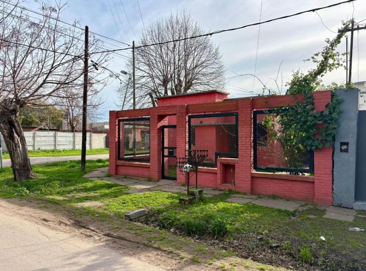 Casa · 99m² · 4 Ambientes · 1 Cochera
