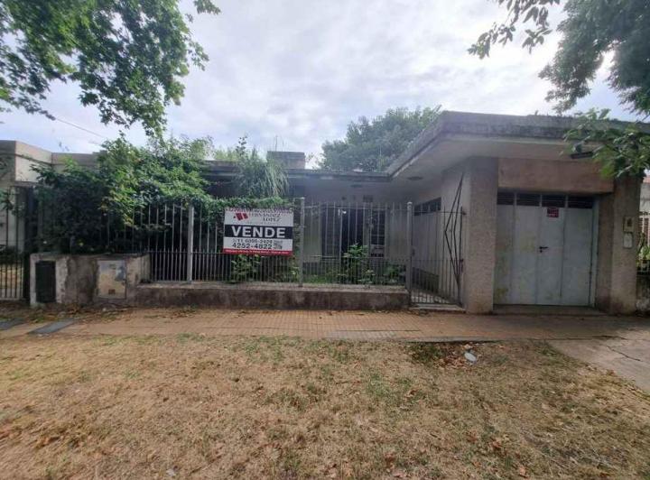 Casa · 90m² · 3 Ambientes · 1 Cochera